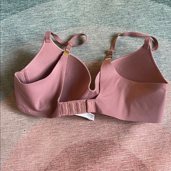 Victoria's Secret Mauve Smooth Contour Bra - Picture 8 of 10